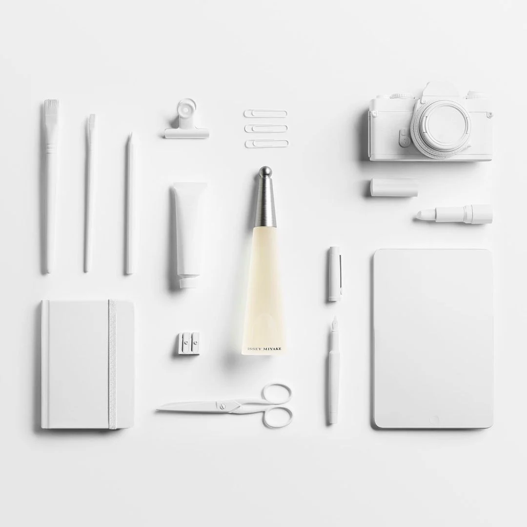 Issey Miyake L'Eau D'Issey Moisturizing Body Lotion - Image 3