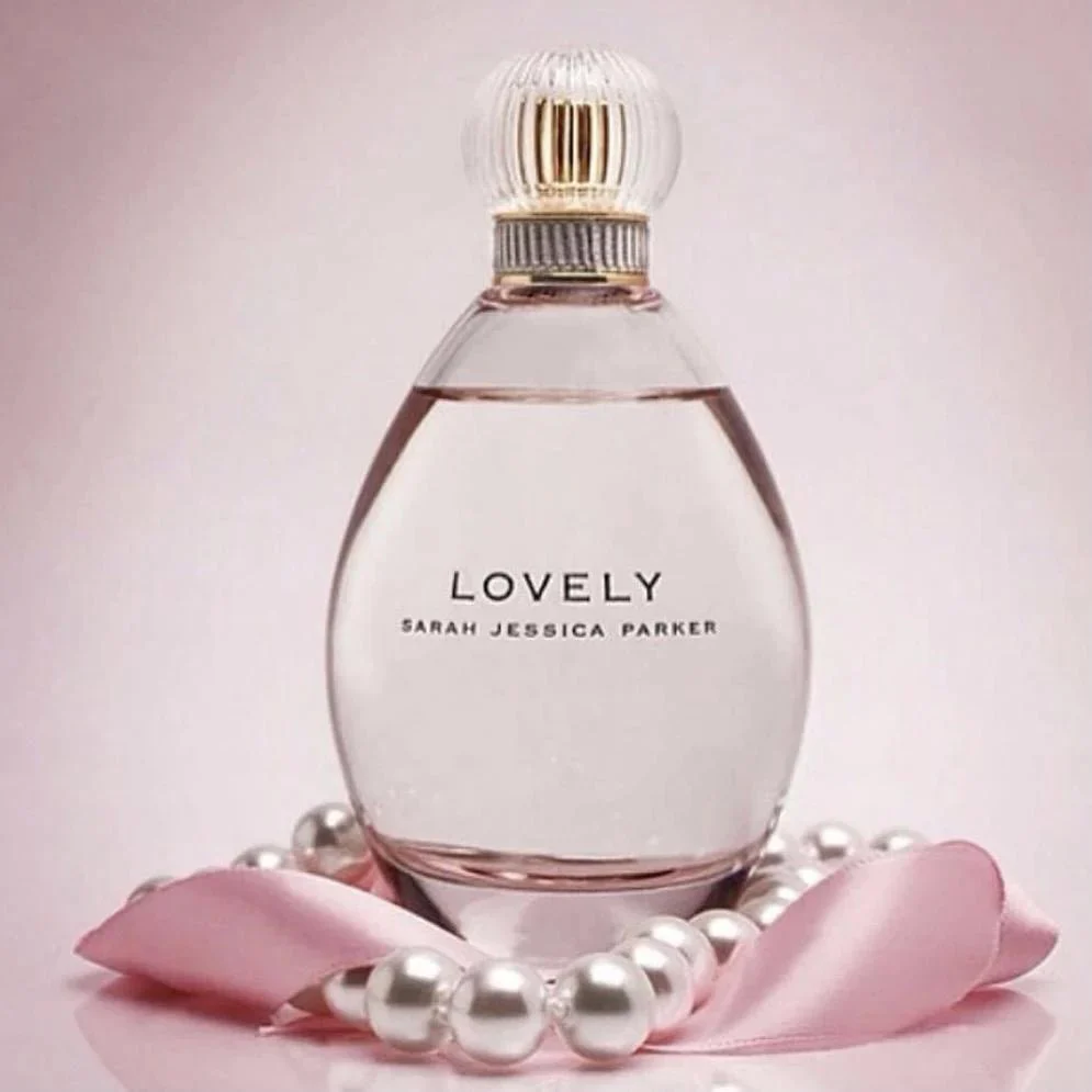 Sarah Jessica Parker Lovely & Born Lovely EDP Gift Set For Women - Image 2