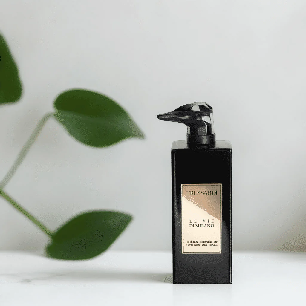 Trussardi Le Vie Di Milano Hidden Corner Of Fontana Dei Baci EDP Intense - Image 4