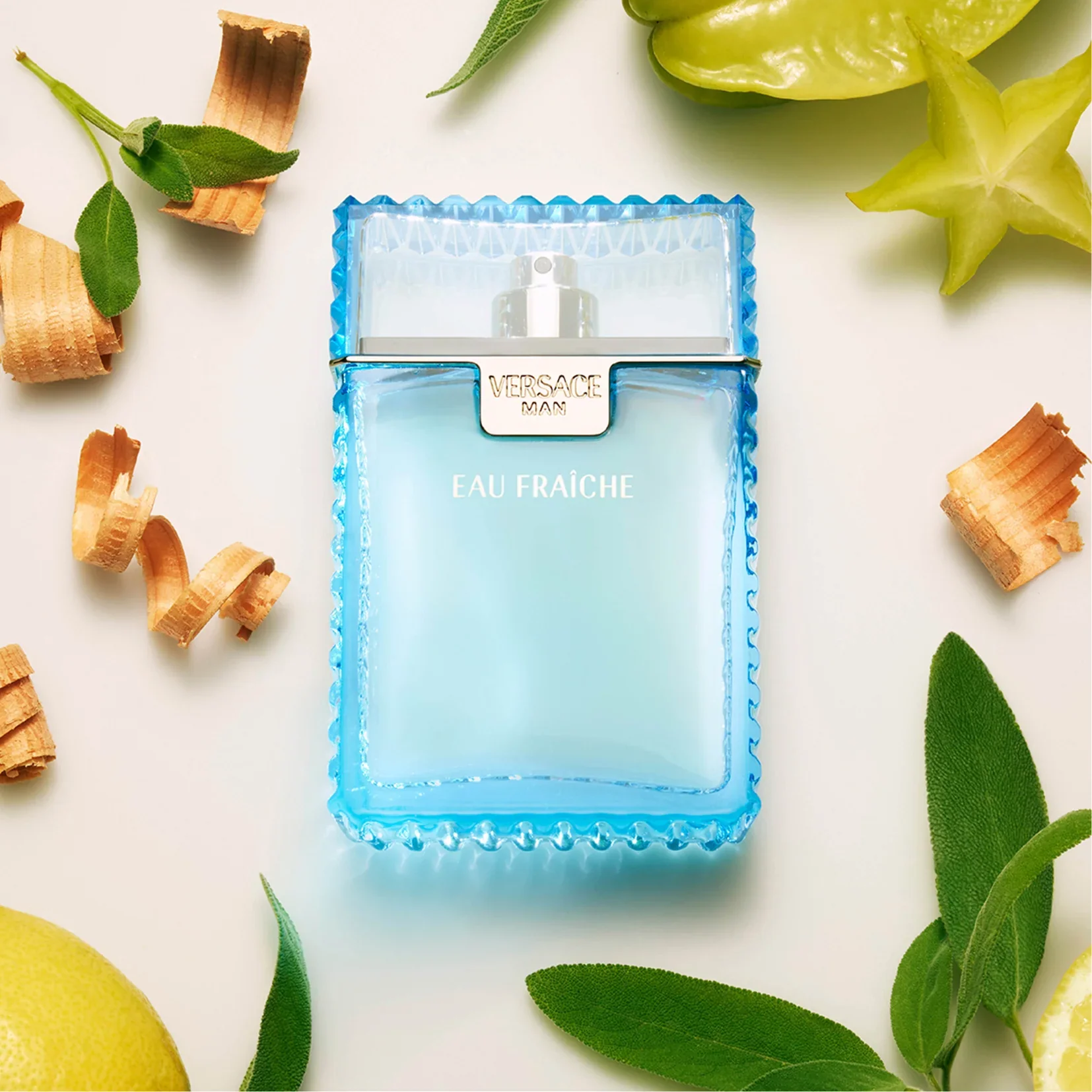Versace Man Eau Fraiche Gift Set for Him - Image 2